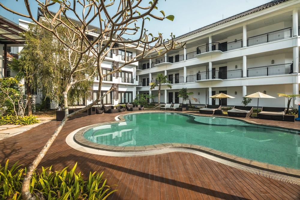 Lido Lake Resort By Mnc Hotel Bogor Exteriör bild