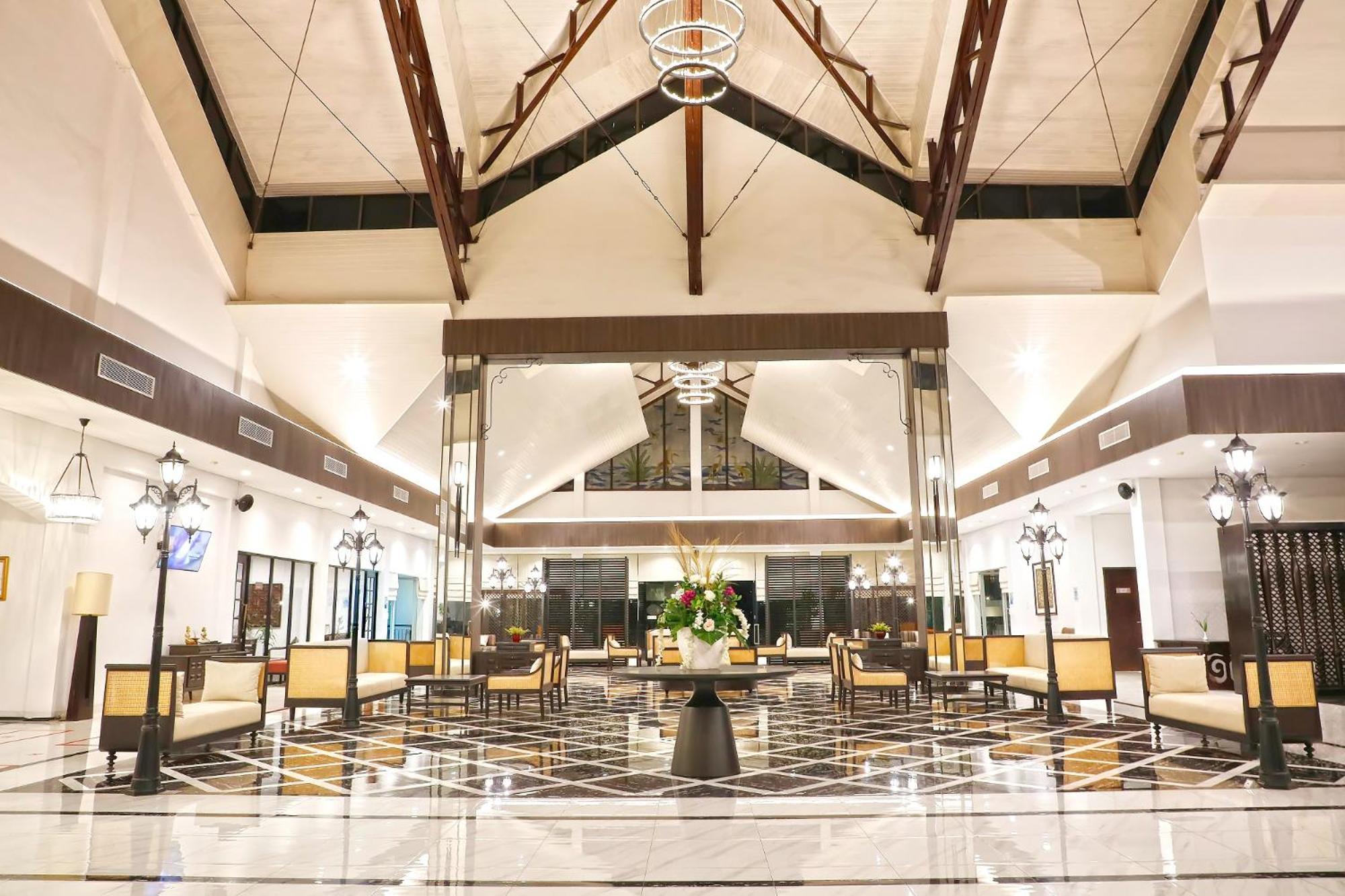Lido Lake Resort By Mnc Hotel Bogor Exteriör bild