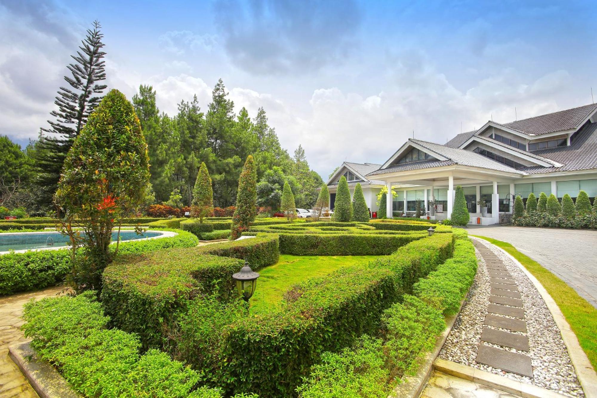 Lido Lake Resort By Mnc Hotel Bogor Exteriör bild